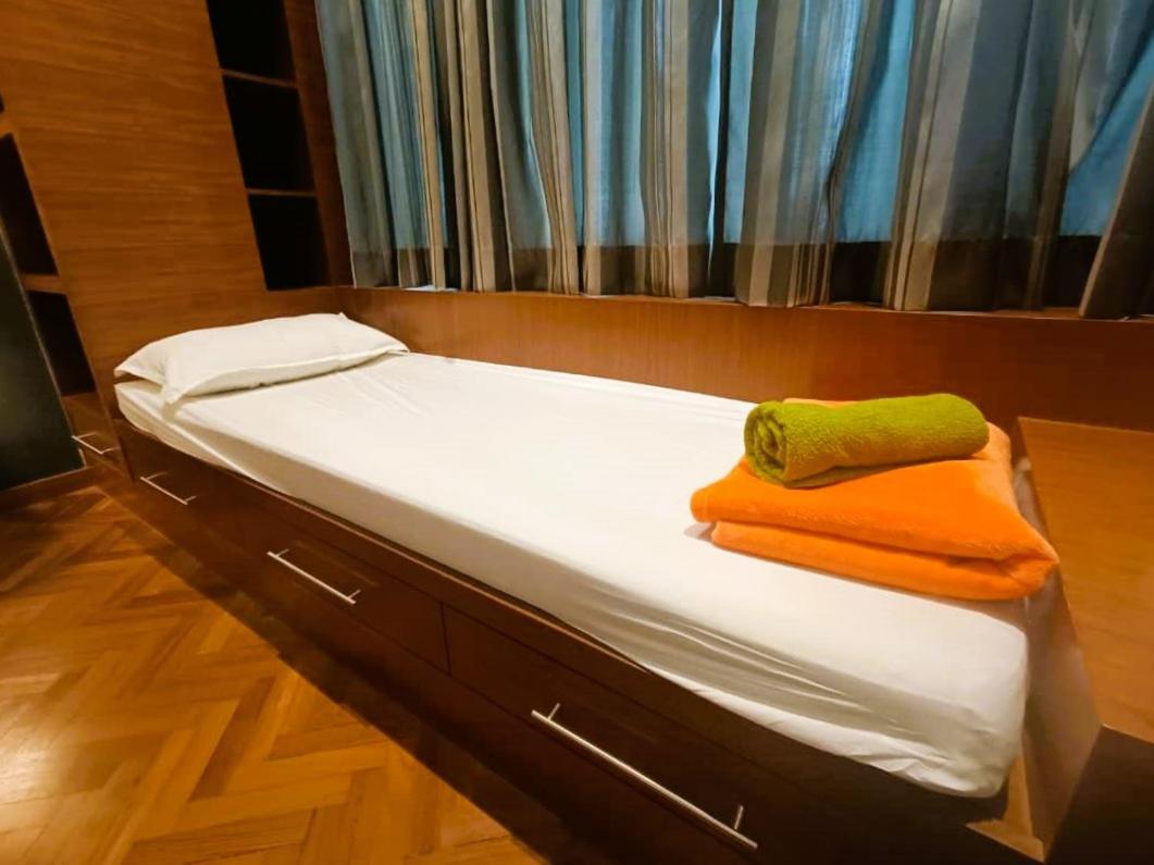 Straits Quay Marina Suites Penang By Aurorahomes Bagan Jermal Exterior foto